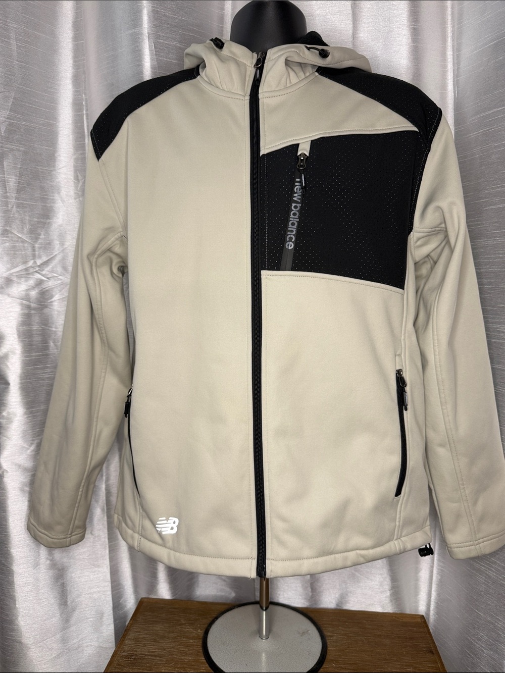 New Balance Hooded Softshell Performance Jacket Pockets Fleece Lined Men’s M